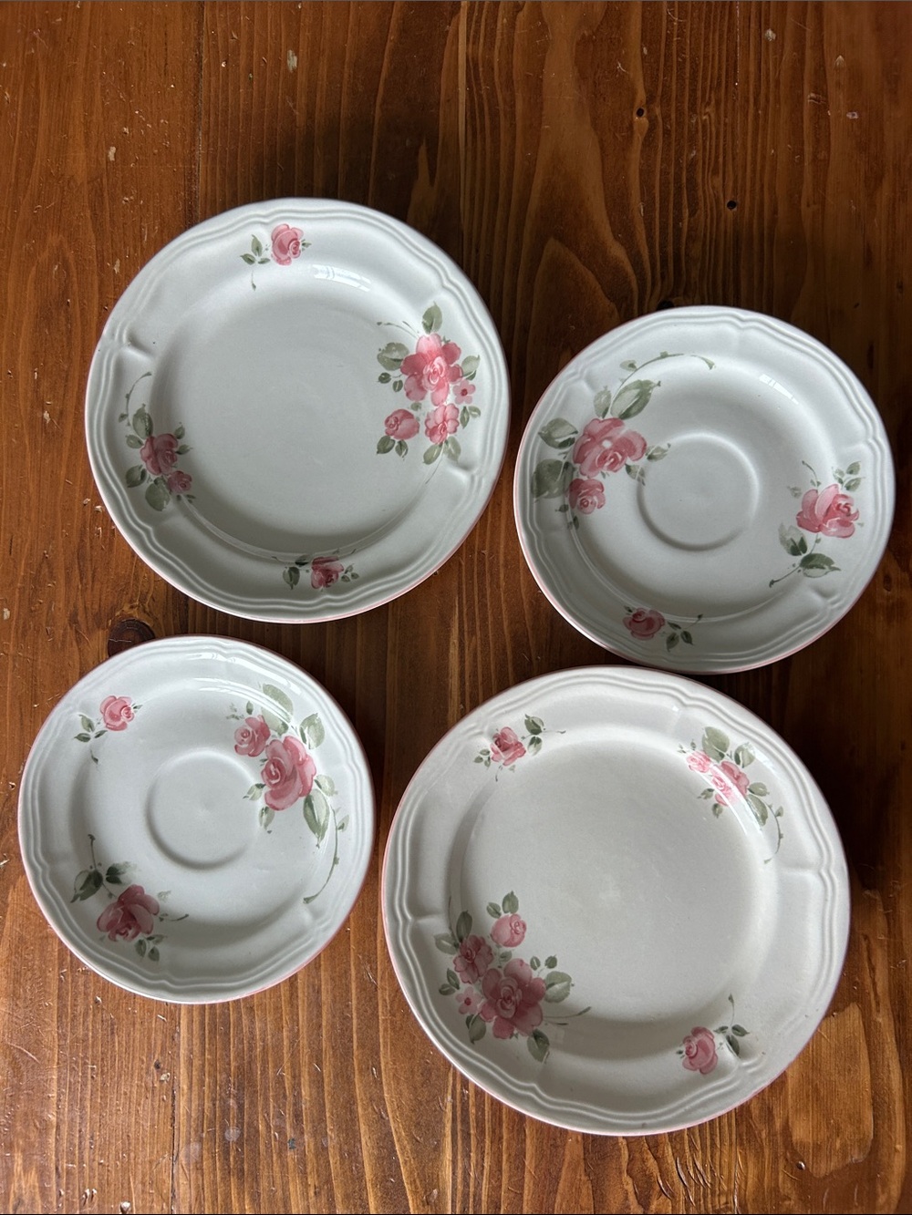 Gibson Roseland collection floral cottage plates set of 4